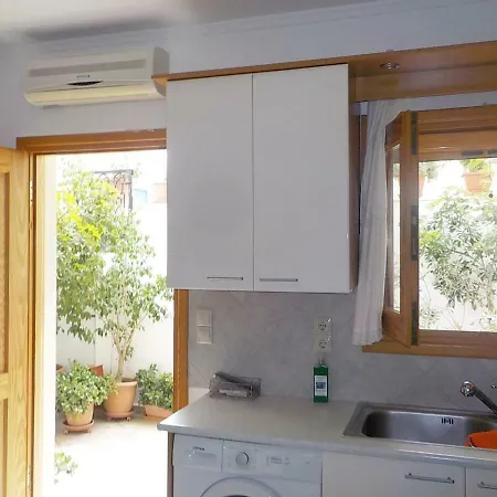 Lovely For 6ppl , 2 Bdrm , In Naxos , Private Patio 公寓 *