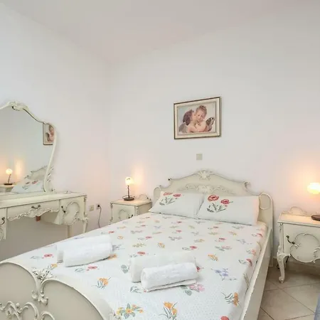Lovely For 6ppl , 2 Bdrm , In Naxos , Private Patio 公寓 Naxos City